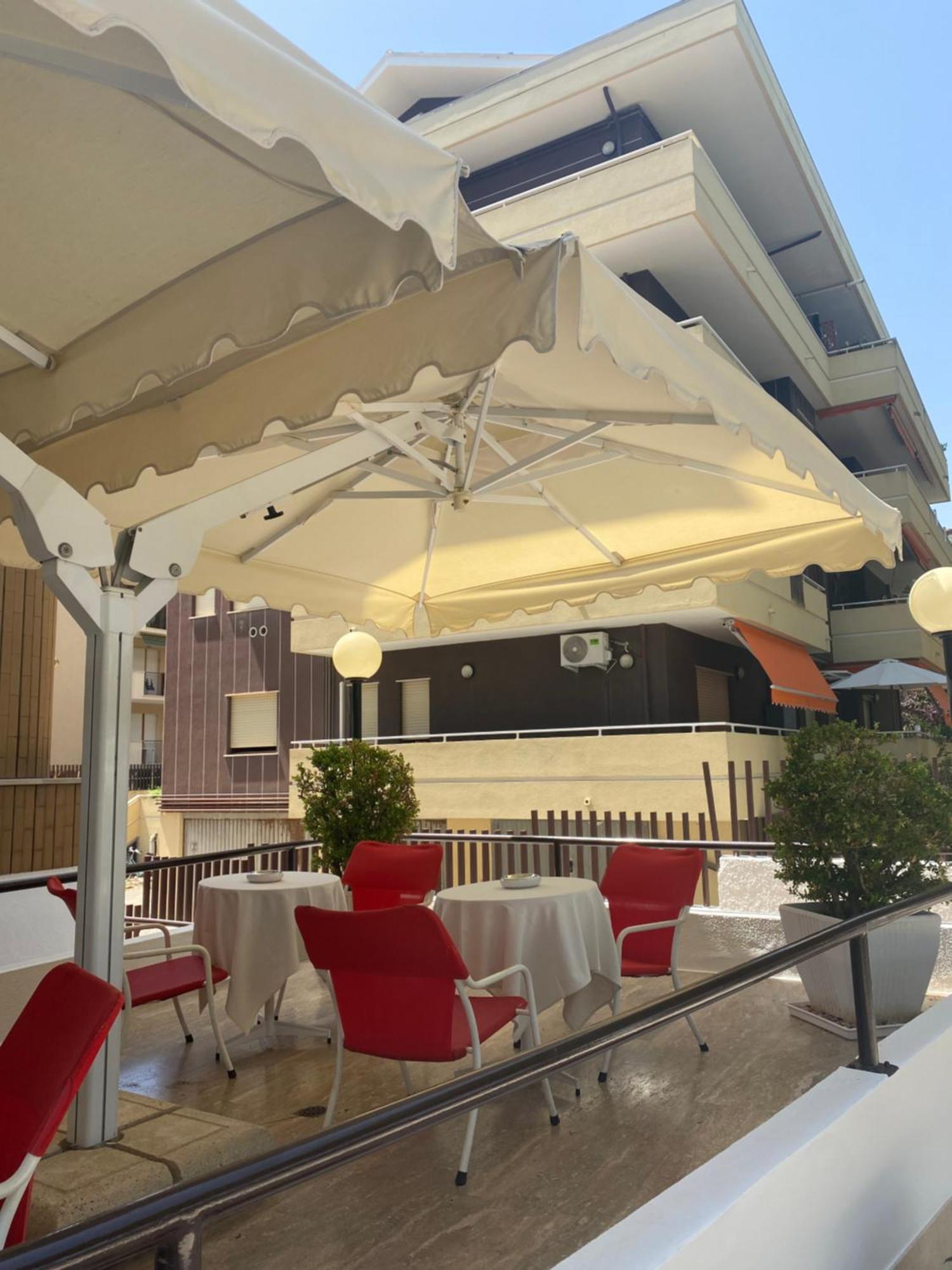 Hotel Astoria Pineto Exterior foto